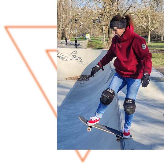 Contract 5 Skateboards - Team Member Katharina