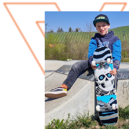 Contract 5 Skateboards - Team Member Richard