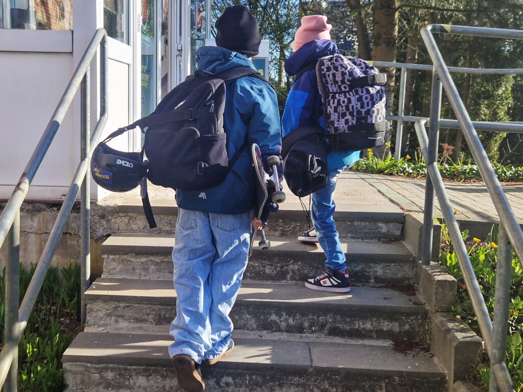 Aufdem Weg in die Skatehalle "Backyard" in Oldenburg
